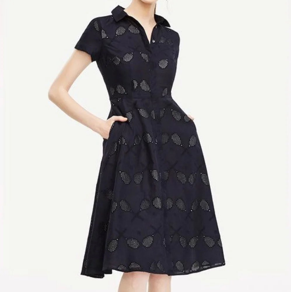 Ann Taylor eyelet tennis racquet pattern dress size 4 Excellent condition Navy - Picture 5 of 5